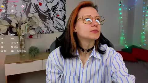 eva_vils online show from January 18, 2025, 12:36 pm