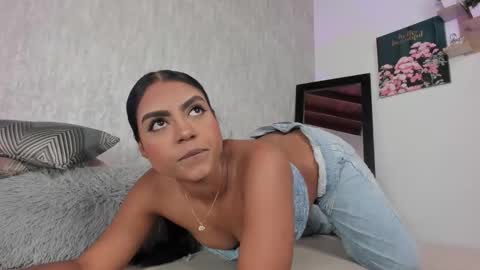 Eva online show from November 21, 2025, 1:54 pm