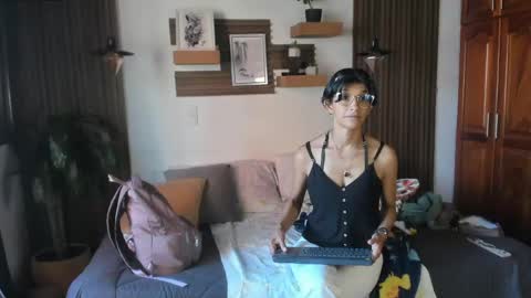 Snapshot of evaa_campbell chatting on May 28, 2026, 1:08 pm Eva online show from May 28, 2026, 1:08 pm