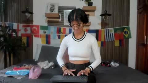Snapshot of evaa_campbell chatting on July 9, 2026, 12:20 pm Eva online show from July 9, 2026, 12:20 pm