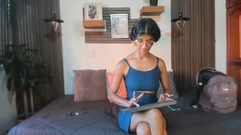 Snapshot of evaa_campbell chatting on July 14, 2026, 12:11 pm Eva online show from July 14, 2026, 12:11 pm