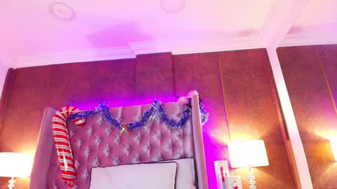 Snapshot of evaa_cloee chatting on December 17, 2024, 3:28 am EVA CLOEE online show from December 17, 2024, 3:28 am