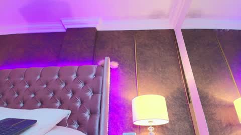 Snapshot of evaa_cloee chatting on January 15, 2025, 3:43 am EVA CLOEE online show from January 15, 2025, 3:43 am