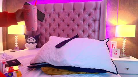 Snapshot of evaa_cloee chatting on February 7, 2025, 4:16 am EVA CLOEE online show from February 7, 2025, 4:16 am