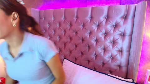 Snapshot of evaa_cloee chatting on February 8, 2025, 10:40 pm EVA CLOEE online show from February 8, 2025, 10:40 pm