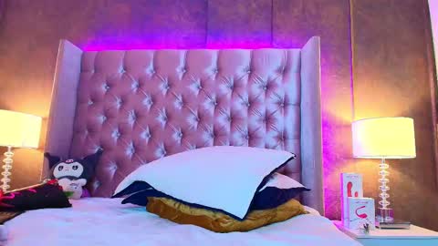 Snapshot of evaa_cloee chatting on February 9, 2025, 4:46 am EVA CLOEE online show from February 9, 2025, 4:46 am