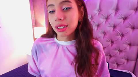 Snapshot of evaa_cloee chatting on February 25, 2025, 6:36 am EVA CLOEE online show from February 25, 2025, 6:36 am