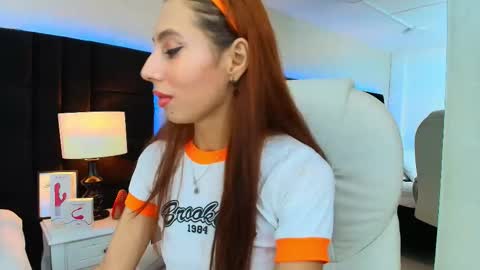 Snapshot of evaa_cloee chatting on September 13, 2025, 3:50 am EVA CLOEE online show from September 13, 2025, 3:50 am