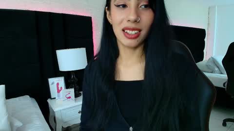 Snapshot of evaa_cloee chatting on September 26, 2025, 4:49 am EVA CLOEE online show from September 26, 2025, 4:49 am