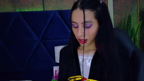 Snapshot of evaa_cloee chatting on October 31, 2025, 1:06 am EVA CLOEE online show from October 31, 2025, 1:06 am