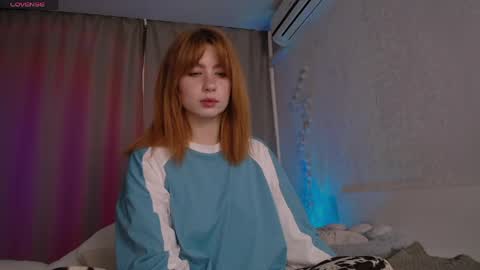 Snapshot of evaa_moonn_ chatting on April 24, 2026, 2:36 am Eva online show from April 24, 2026, 2:36 am
