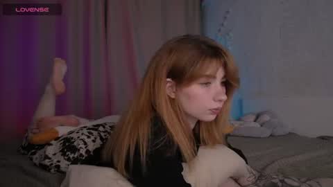 Snapshot of evaa_moonn_ chatting on July 31, 2026, 3:33 pm Eva online show from July 31, 2026, 3:33 pm