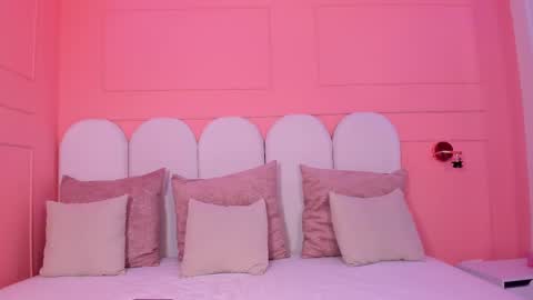 Eva online show from February 20, 2025, 10:26 pm