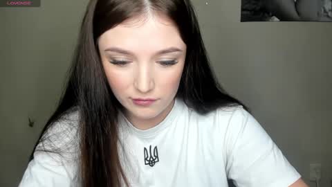 Eva online show from January 21, 2025, 2:37 pm