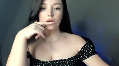 Eva online show from February 18, 2025, 2:59 pm