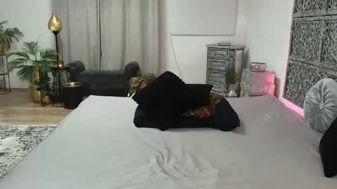 evabarbi online show from December 16, 2024, 11:39 pm