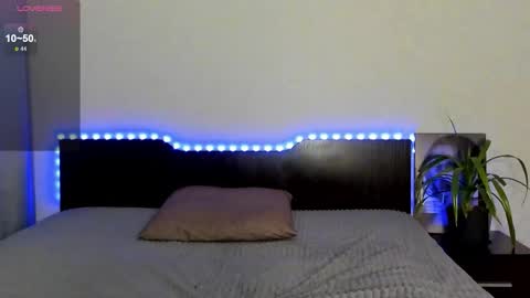 Snapshot of evablisss chatting on October 1, 2025, 12:44 pm Eva online show from October 1, 2025, 12:44 pm