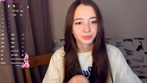 evabradly online show from December 18, 2025, 7:20 pm