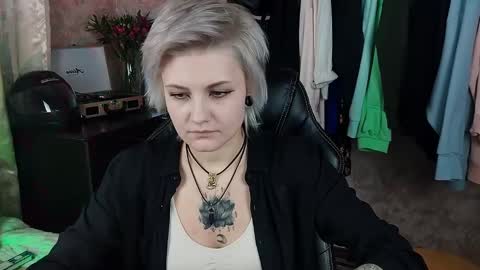 Eva Brownie online show from February 5, 2025, 1:00 pm