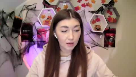 Snapshot of evachaturbatte chatting on October 20, 2025, 8:26 am Evachaturbatte online show from October 20, 2025, 8:26 am