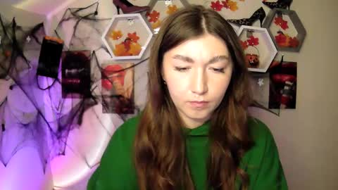 Snapshot of evachaturbatte chatting on October 28, 2025, 12:52 pm Evachaturbatte online show from October 28, 2025, 12:52 pm