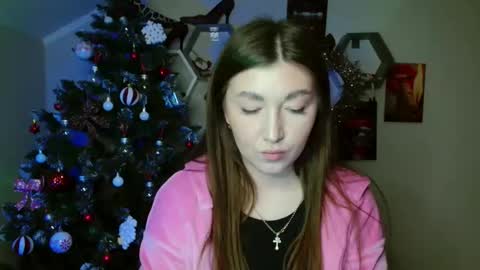 Snapshot of evachaturbatte chatting on November 3, 2025, 10:38 am Evachaturbatte online show from November 3, 2025, 10:38 am