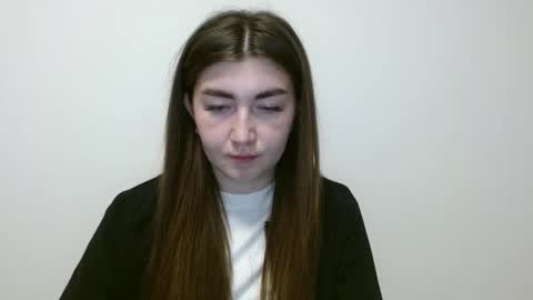 Evachaturbatte online show from May 14, 2026, 5:20 pm
