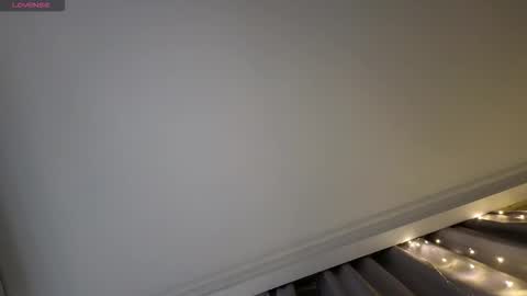 Eva online show from November 28, 2025, 8:00 pm