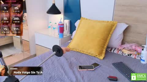 Evadne online show from September 16, 2025, 6:53 pm