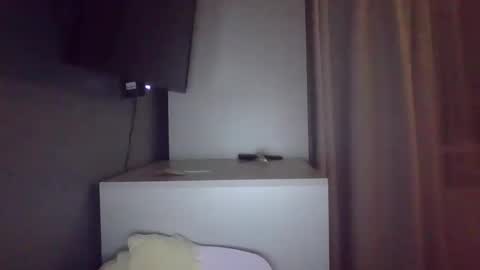 evaglad online show from September 25, 2025, 5:27 pm