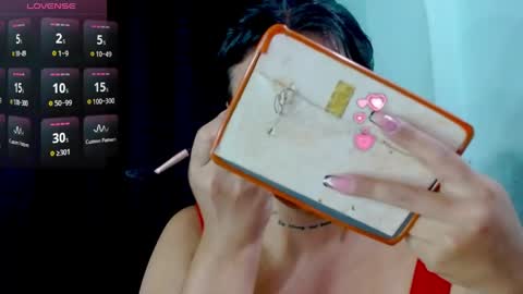 Snapshot of evah_lee chatting on April 28, 2026, 2:49 am Evah Lee online show from April 28, 2026, 2:49 am