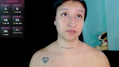 Snapshot of evah_lee chatting on May 10, 2026, 3:44 am Evah Lee online show from May 10, 2026, 3:44 am