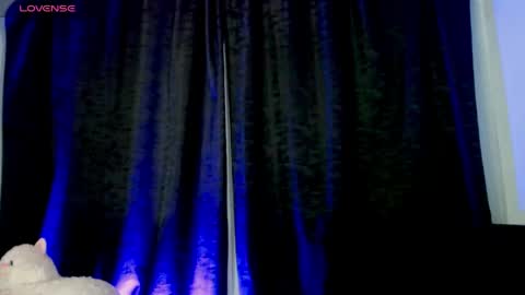Snapshot of evah_lee chatting on May 30, 2026, 2:41 am Evah Lee online show from May 30, 2026, 2:41 am