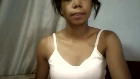 Snapshot of evahaldy chatting on February 10, 2026, 5:11 am evahaldy online show from February 10, 2026, 5:11 am