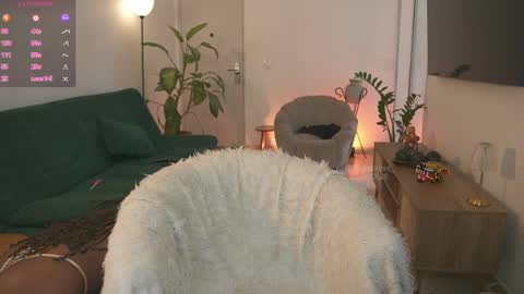 evajacksss_ online show from May 23, 2026, 5:39 pm