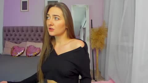 Eva online show from December 6, 2024, 4:36 am