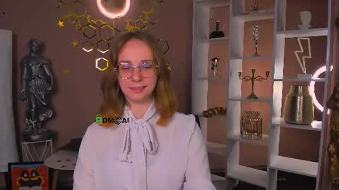 evalora online show from June 9, 2026, 5:52 am