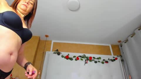 Snapshot of evamilf24 chatting on April 11, 2026, 12:31 pm evamilf24 online show from April 11, 2026, 12:31 pm