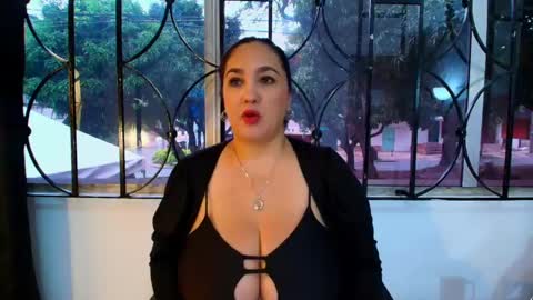 Snapshot of evamilff_ chatting on May 10, 2026, 12:43 pm Eva online show from May 10, 2026, 12:43 pm
