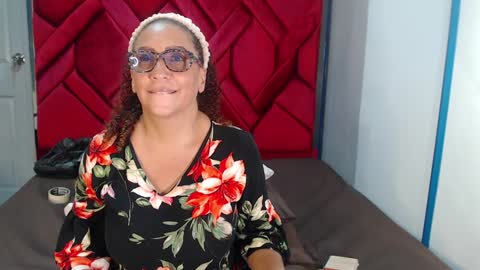 Eva Mills online show from December 17, 2024, 8:21 pm