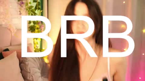 Eva online show from April 6, 2026, 4:57 am