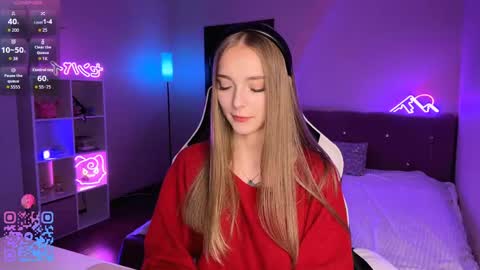 Snapshot of evamourr chatting on May 22, 2026, 4:23 pm Eva online show from May 22, 2026, 4:23 pm