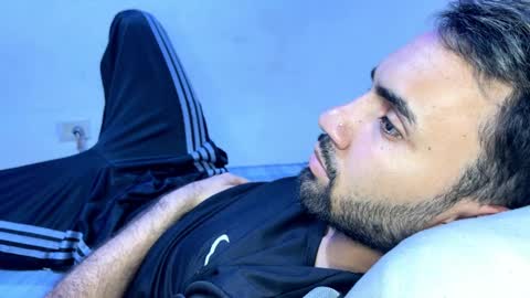 Snapshot of evan57036 chatting on January 25, 2025, 5:18 am evan57036 online show from January 25, 2025, 5:18 am