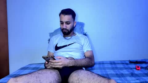 Snapshot of evan57036 chatting on February 21, 2025, 4:40 am evan57036 online show from February 21, 2025, 4:40 am