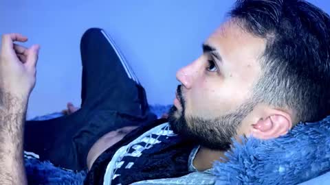 Snapshot of evan57036 chatting on February 25, 2025, 4:57 am evan57036 online show from February 25, 2025, 4:57 am