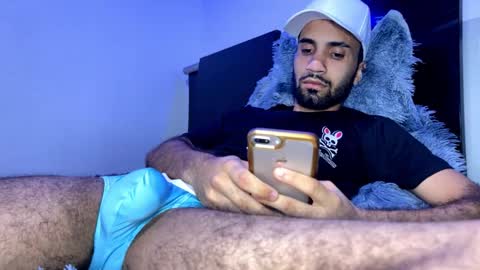 Snapshot of evan57036 chatting on March 5, 2025, 5:29 am evan57036 online show from March 5, 2025, 5:29 am