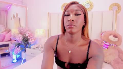 evangelin_ts online show from February 19, 2026, 1:51 pm