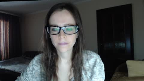 YourMistress online show from April 19, 2026, 8:46 am