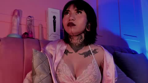 Eva online show from February 1, 2025, 3:07 pm