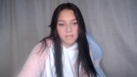 eva  online show from June 16, 2026, 10:45 pm